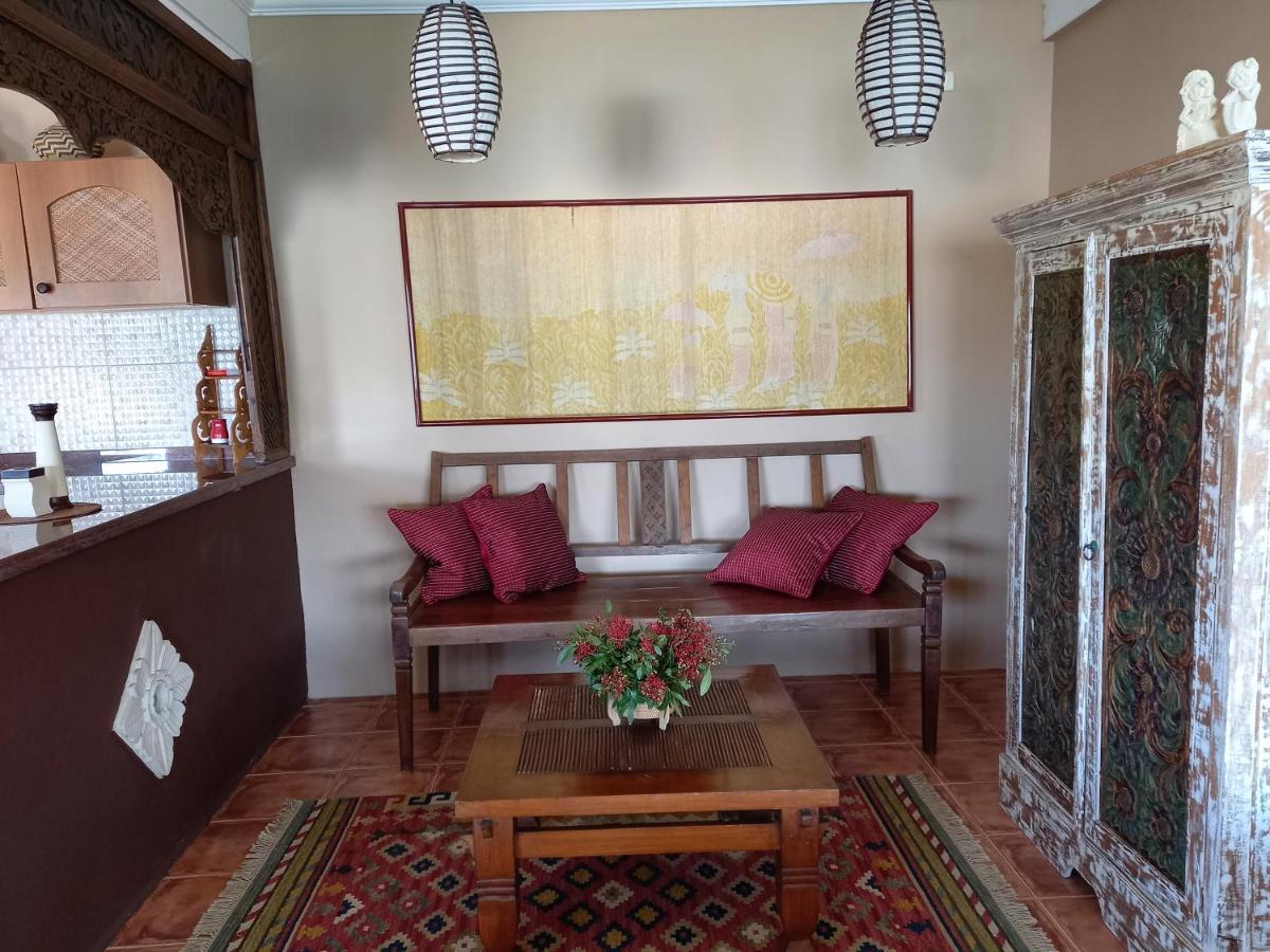 גרופאבה Luxury Suites Vila Indonesia מראה חיצוני תמונה