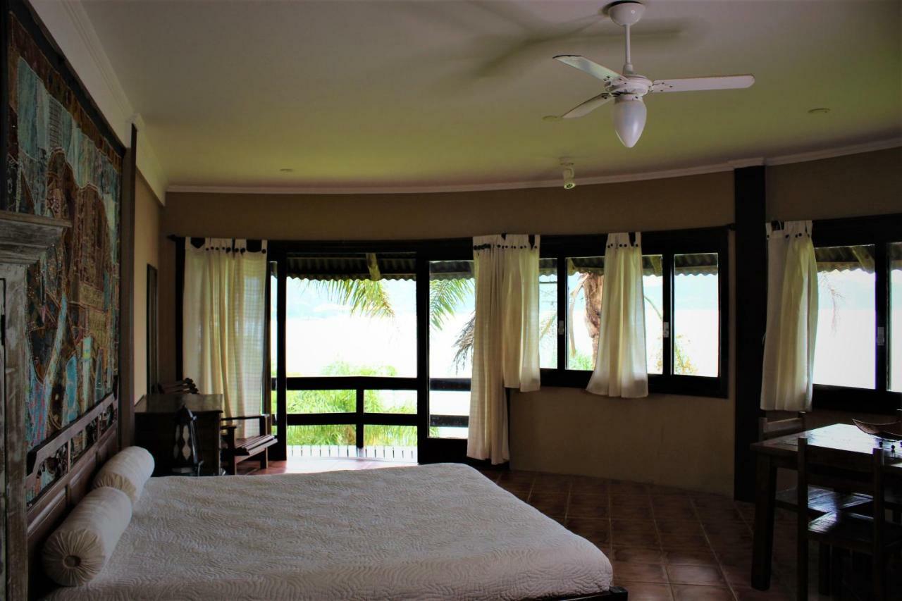 גרופאבה Luxury Suites Vila Indonesia מראה חיצוני תמונה